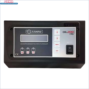 Black control panel with display and buttons for Temperaturregler Master DE.200 HG